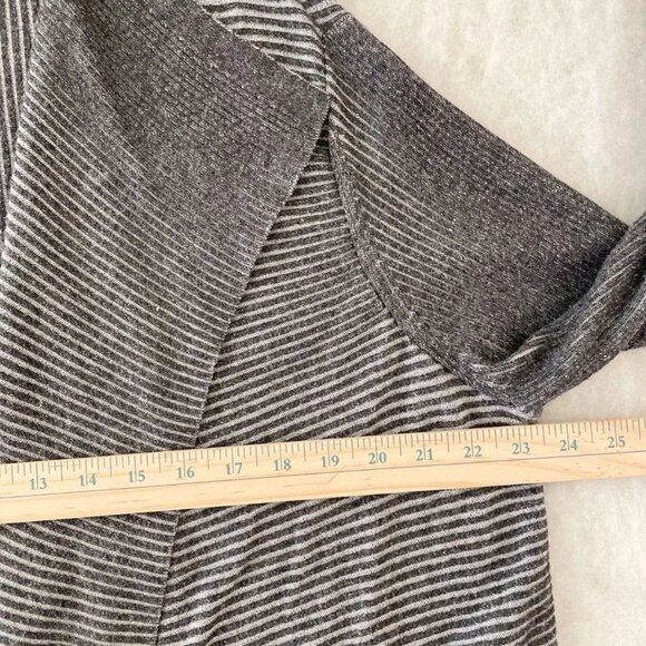 Chico's Womens Gray Ribbed Knit Open Waterfall Front Cardigan Sweater Sz 2 US L - Picture 6 of 11